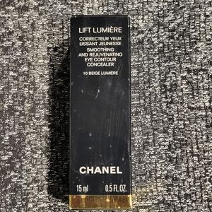 Chanel concealer